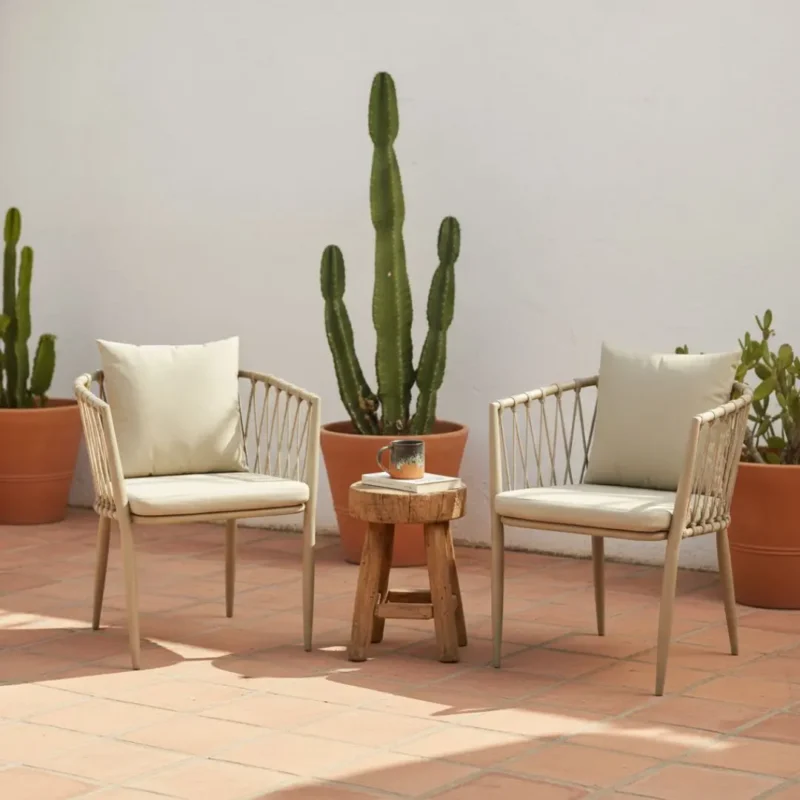 Silla Holbox Marfil de metal para exteriores – ambiente