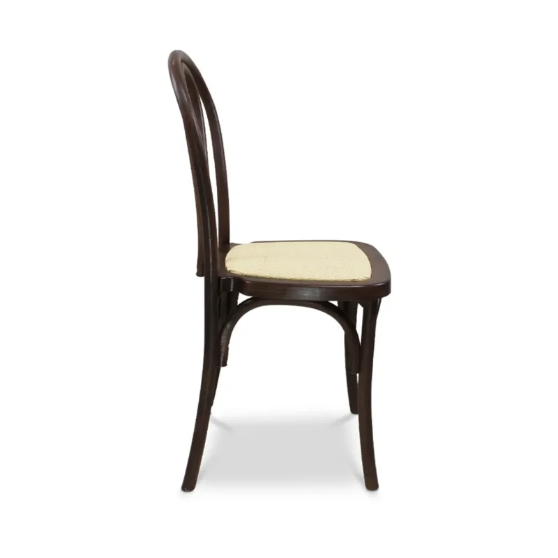 silla-tina-chocolate-lateral Silla Tina Chocolate de resina para comedor – vista lateral